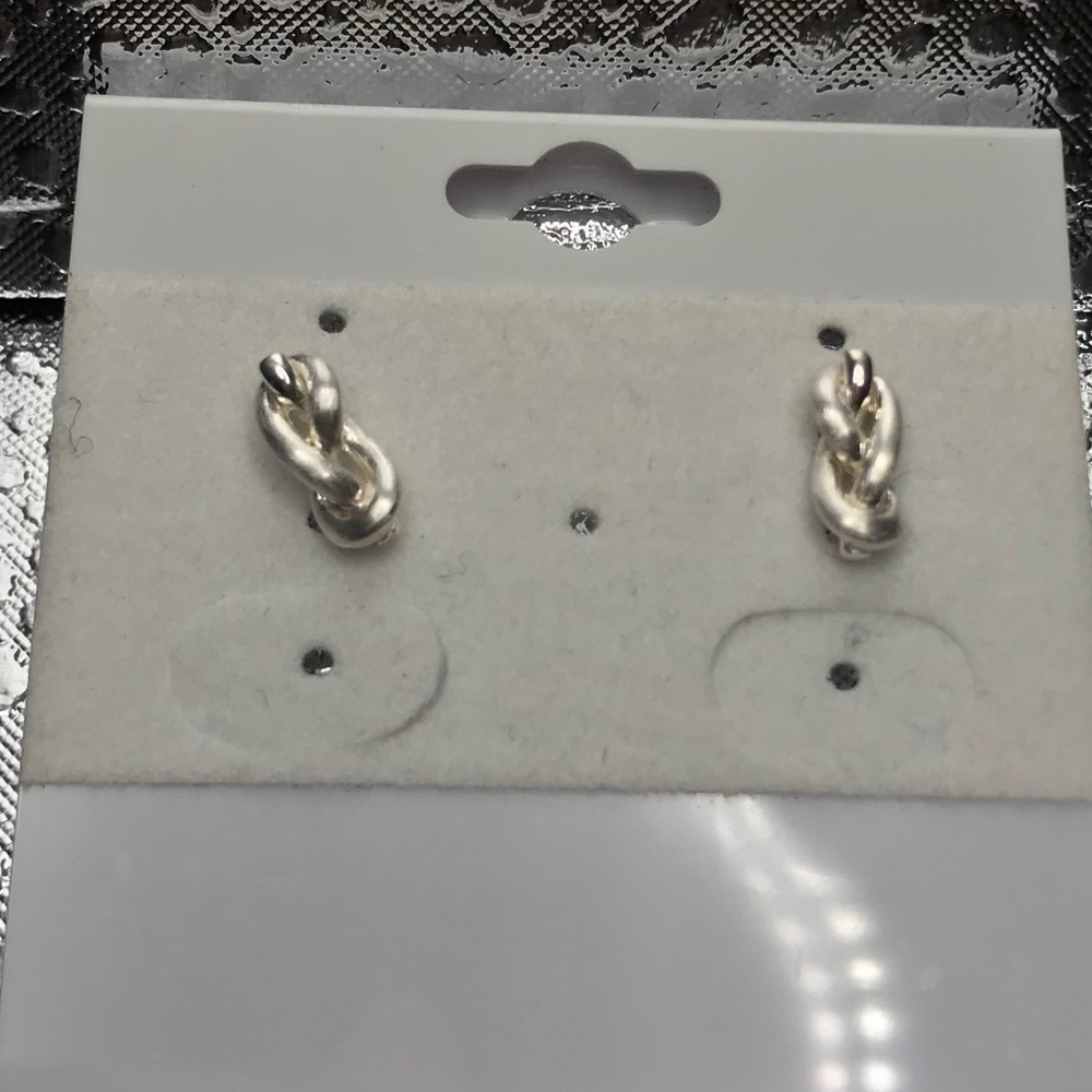 Knot Studs